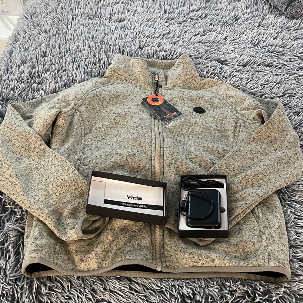 NWT Gray Weston Heated Jacket with Accessories